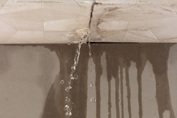 Professional Flood Damage Cleanup technician working in Resaca, GA